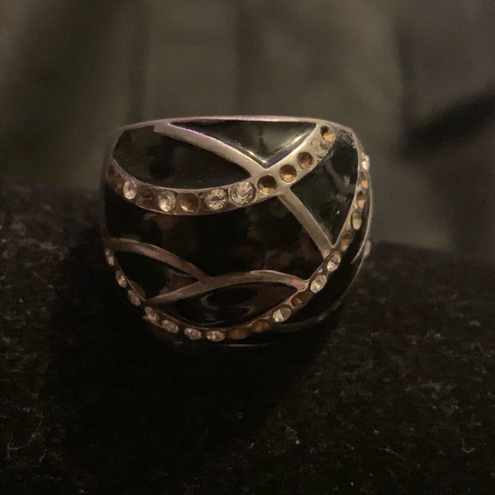 Ring - Picture 5 of 6